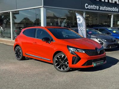 Nouvelle Renault Clio V Techno 90 ch (66 kW) 2025 Orange Berline