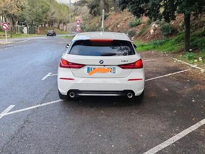 Blanc Occasion 2019 BMW 118 Sport Line Citadine | 19 000 € (Bon prix)