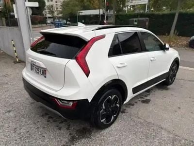 Blanc Occasion 2024 Kia e-Niro Premium SUV | 27 290 € (Prix juste)