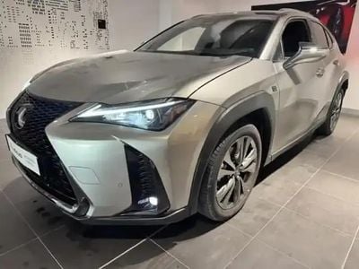 Gris Occasion 2024 Lexus UX 300h Executive Line SUV | 31 900 €