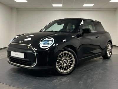 Noir Occasion 2025 Mini Cooper SE Favoured Citadine | 35 990 €