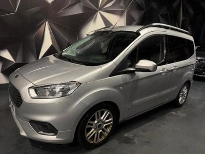 Gris Occasion 2020 Ford Tourneo Courier Titanium Monospace | 13 990 € (Prix juste)