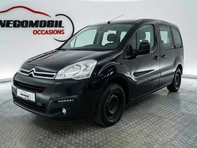 Noir Occasion 2017 Citroën Berlingo Feel Monospace | 10 990 € (Prix assez cher)