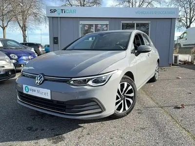 Moonstone gray Occasion 2022 VW Golf VIII Active Berline | 23 990 € (Prix juste)