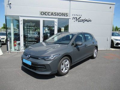 Gris Occasion 2024 VW Golf VIII Life Berline | 25 990 € (Prix juste)
