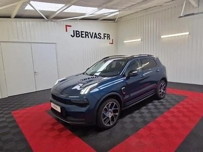 Lynk & Co 01