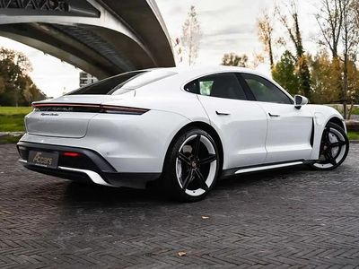 Porsche Taycan Turbo