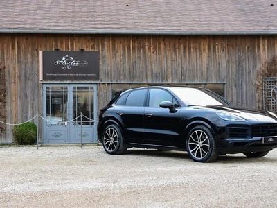 Noir Occasion 2018 Porsche Cayenne SUV | 52 500 € (Prix assez cher)