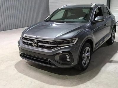 Gris Nouvelle 2025 VW T-Roc R-line Edition SUV | 32 990 € (Bon prix)