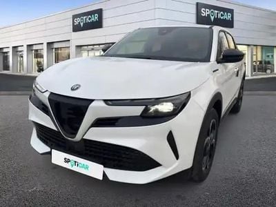 Ivoire scala métallisée Occasion 2024 Alfa Romeo Junior Edizione Speciale SUV | 26 890 € (Prix juste)