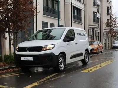 Blanc Occasion 2024 Opel Combo-e Life Berline | 32 500 €