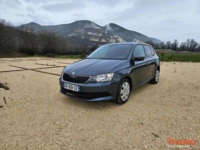 Noir Occasion 2016 Skoda Fabia Active Berline | 11 490 € (Prix assez cher)