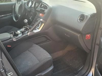 Occasion 2011 Peugeot 3008 SUV | 5 200 € (Prix assez cher)