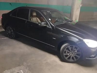 Noir Occasion 2007 Mercedes E200 Berline | 4 200 €