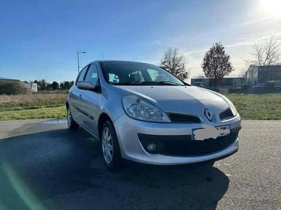 Occasion 2006 Renault Clio II Initiale Berline | 2 000 € (Bon prix)