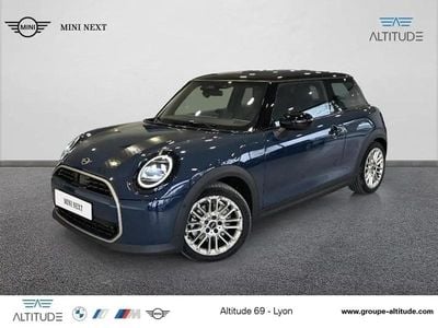 Bleu Occasion 2024 Mini Cooper Favoured Citadine | 29 790 € (Prix juste)