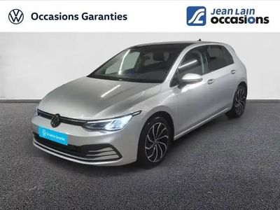 Reflet d'argent metallise Occasion 2023 VW Golf Berline | 25 990 € (Prix juste)
