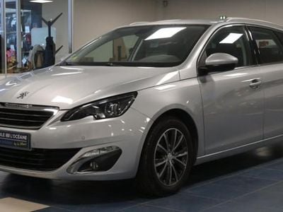 Occasion 2015 Peugeot 308 Allure Berline | 6 996 € (Prix assez cher)