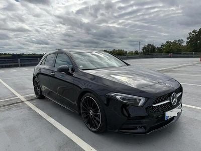Noir Occasion 2019 Mercedes A200 AMG line Berline | 25 000 € (Prix juste)