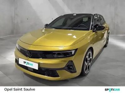 Jaune kult métallisé/toit noir karbon Nouvelle 2025 Opel Astra Ultimate Berline | 32 890 € (Prix assez cher)