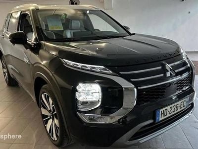 Noir Occasion 2025 Mitsubishi Outlander P-HEV Instyle SUV | 54 300 € (Bon prix)