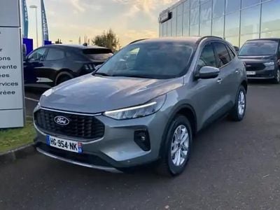 Gris métallisé Occasion 2025 Ford Kuga Business Edition SUV | 34 990 € (Prix assez cher)