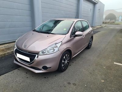 Occasion 2013 Peugeot 208 Citadine | 6 990 €