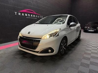 Gris Occasion 2018 Peugeot 208 Allure Citadine | 7 990 € (Bon prix)