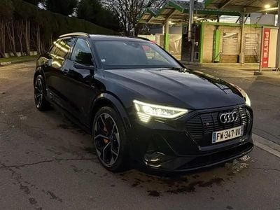 Occasion 2021 Audi e-tron Sport SUV | 45 000 € (Prix assez cher)