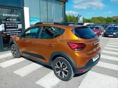 Occasion Dacia Sandero Expression 2023 Orange Berline