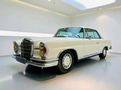 Blanc Occasion 1969 Mercedes 280 SE Coupé | 49 900 €