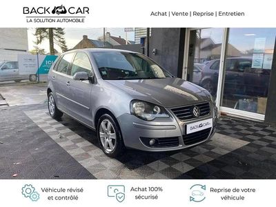 Gris Occasion 2008 VW Polo Berline | 3 990 € (Prix juste)