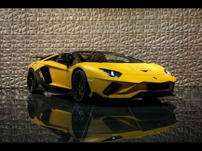 Jaune Occasion 2016 Lamborghini Aventador Cabriolet | 583 500 €