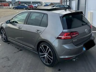 VW Golf VII