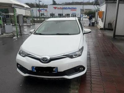 Blanc Occasion 2015 Toyota Auris Coupé | 11 200 €