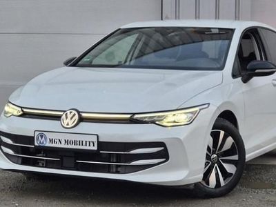 Blanc Occasion 2025 VW Golf Berline | 30 990 € (Prix juste)