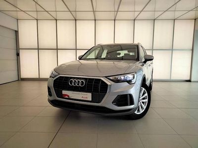 Argent Occasion 2024 Audi Q3 Design SUV | 46 900 € (Prix cher)