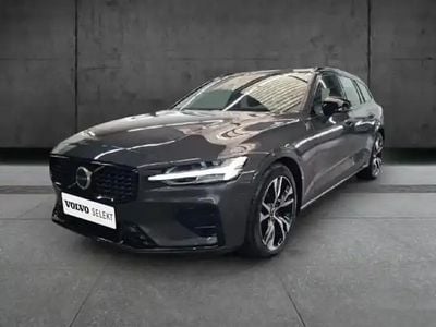 Gris platinium métallisé Occasion 2025 Volvo V60 Plus Break | 39 990 € (Bon prix)