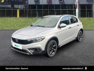 Occasion Fiat Tipo Cross 130 ch (95 kW) 2022 Gris maestro Berline