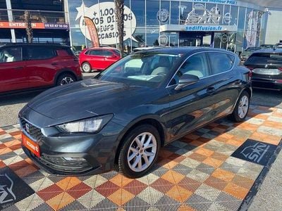 Occasion Seat Leon Style 115 ch (84 kW) 2025 Gris magnetic