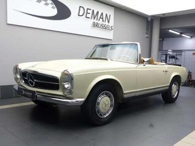 Beige Occasion 1969 Mercedes SL280 Cabriolet | 159 000 €