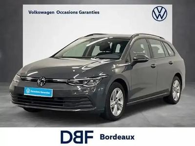 Gris Occasion 2022 VW Golf VIII Business Break | 19 899 € (Prix juste)