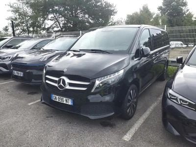 Mercedes V220