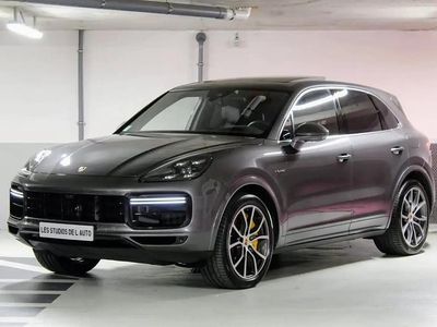 Gris Occasion 2019 Porsche Cayenne Turbo S SUV | 84 950 € (Prix assez cher)