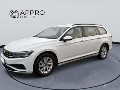 Blanc Occasion 2022 VW Passat Elegance Break | 27 990 € (Prix cher)