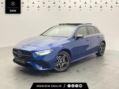 Bleu foncé Occasion 2025 Mercedes A250 AMG line Berline | 39 500 €
