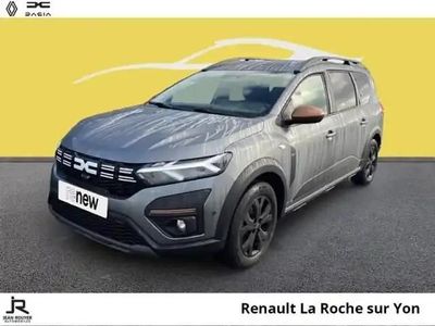Gris schiste métallisé Occasion 2025 Dacia Jogger Extreme Monospace | 26 980 € (Prix assez cher)
