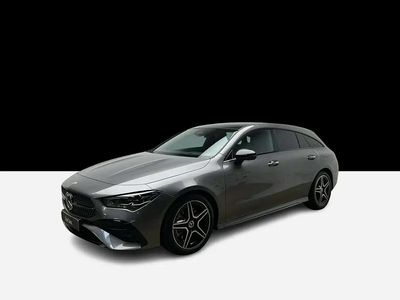 Gris Occasion 2025 Mercedes CLA200 Shooting Brake AMG line Break | 45 990 €