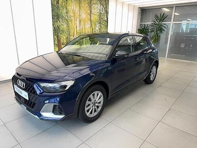 Nouvelle Audi A1 Advanced Plus 116 ch (85 kW) 2025 Bleu navarre métallisé gris manhattan métallisé Citadine