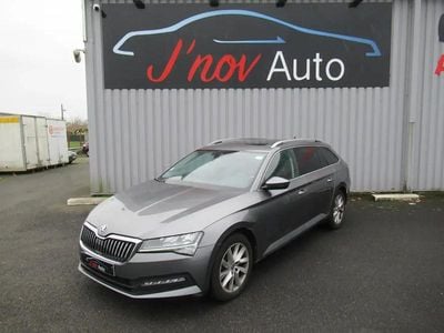Gris Occasion 2023 Skoda Superb Business Line Break | 24 990 € (Prix juste)